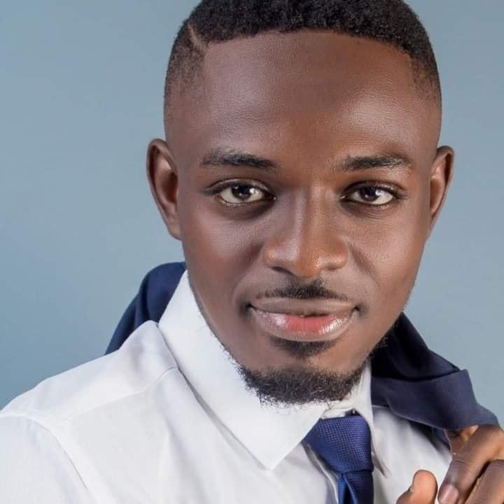 Comedian Waris