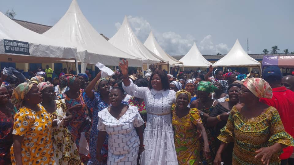 CENTRAL REGION: Ophelia Mensah supports over 700 Widows with cloths, food to climax Easter Festivities Ophelia Mensah Hayford