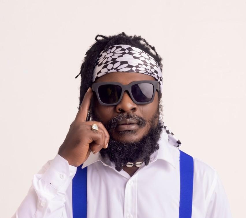 Ras Kuuku is out with a New Single ‘Atia’, a vocal tribute to Burger Highlife Ras Kuuku-Atia