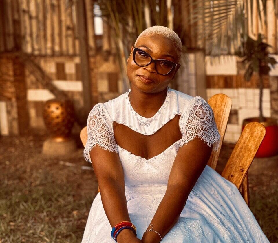 Queen Eyram officially takes off with swooning new single “Blewu” (Acoustic Live) Queen Eyram